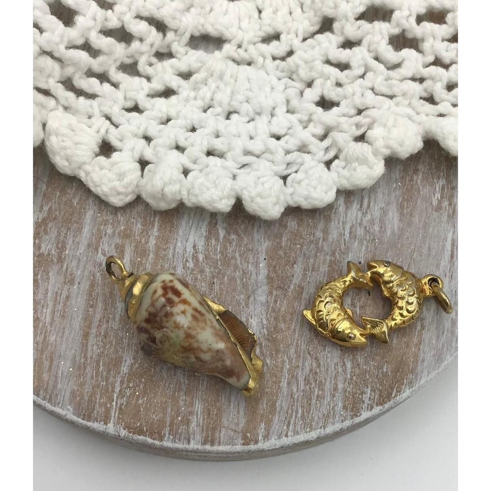 Vintage Gold Tone Nautical Charm Set Conch Shell and Pisces Zodiac Fish Pendants